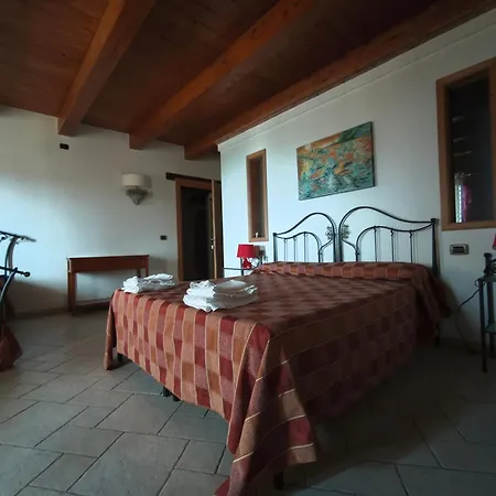 Il Borgo&il Feudo Couette-café 3*